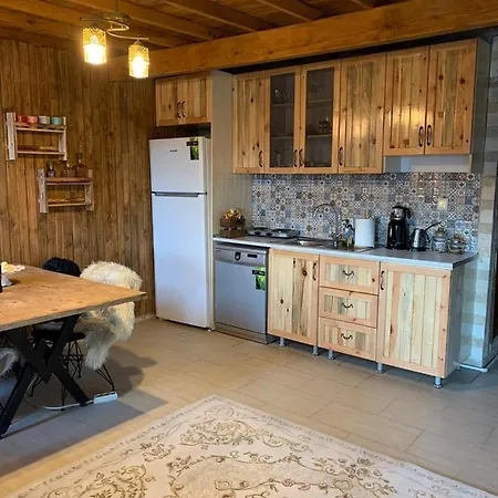 Boutique Stone House In The Kaz Mountains בית נופש *